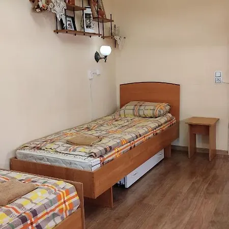 Hostel Хостел Жуковского 5 - Вокзал